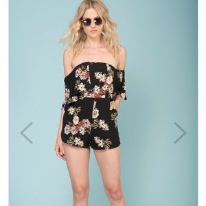 Selfie Leslie Romper
